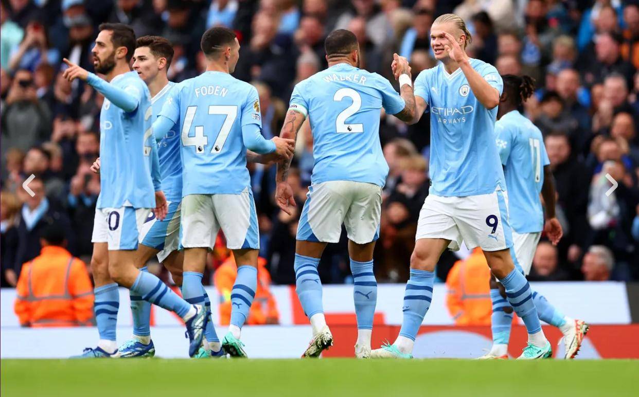 萨里：看到空荡荡的看台，我有些难过（萨里：空荡的看台让我感到难过）