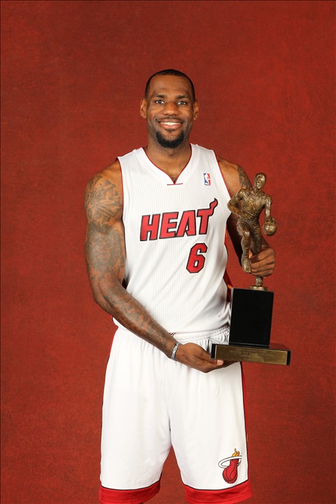 西班牙黄金一代再展实力（西班牙黄金一代再度发威）