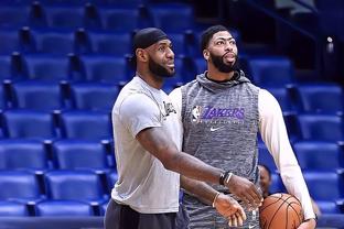 跟队：埃文斯与曼联和平分手，离开租借与青训发展主管职位（随队记者：埃文斯与曼联友好分手，卸任租借与青训发展总监一职）