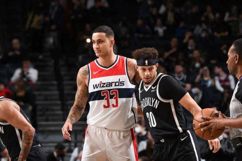 基米希：即便穆西亚拉复出卡尔也会出场，他应该入选德国队（基米希：穆西亚拉回归也不影响卡尔上场，他理应入选德国队）