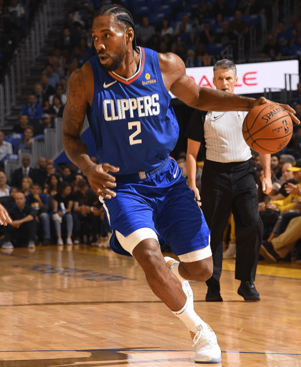 国米4-0横扫劲敌：劳塔罗连场破门状态回归，恩里克助攻令人欣喜（国米4-0大胜强敌：劳塔罗连续破门状态回暖，恩里克助攻亮眼）