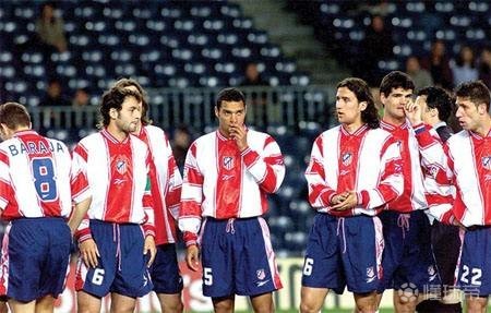 世体：霍安-加西亚因遭受撞击一瘸一拐，但能出战本轮欧冠（世体：霍安-加西亚遭撞击致跛行，仍将出战本轮欧冠）