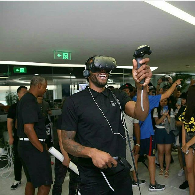 莫兰特和克莱赛后互喷险些爆发冲突，被队友和教练组及时拉开（赛后莫兰特与克莱激烈对喷险酿冲突，队友与教练组迅速拉架）